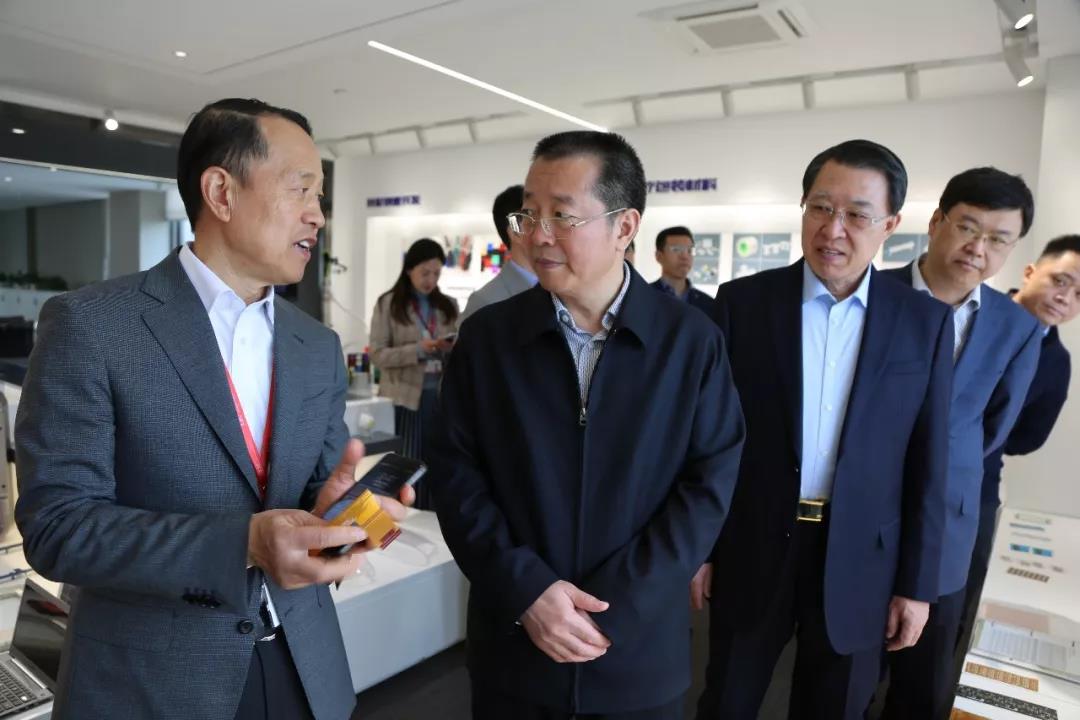 威海市委常委、市紀(jì)委書記、市監(jiān)委主任傅遜到聯(lián)橋集團調(diào)研